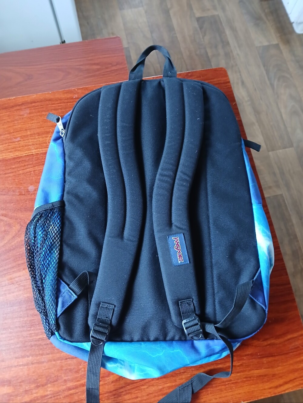 JanSport Backpack - Picture 2 of 9